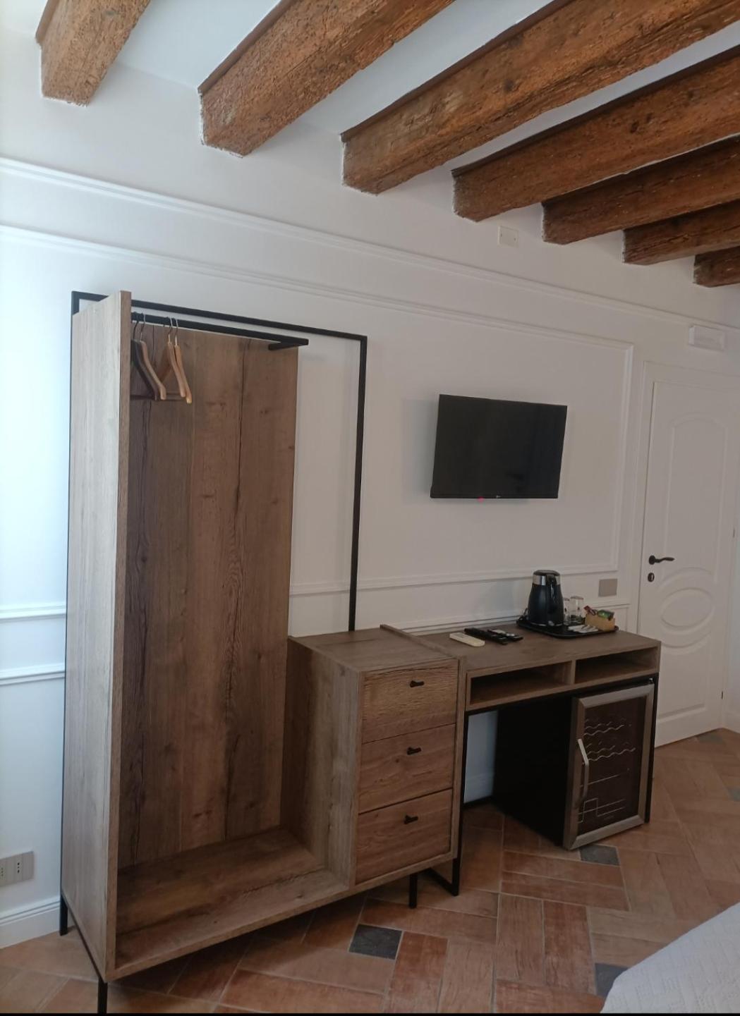 Ca' Leon Guest house
